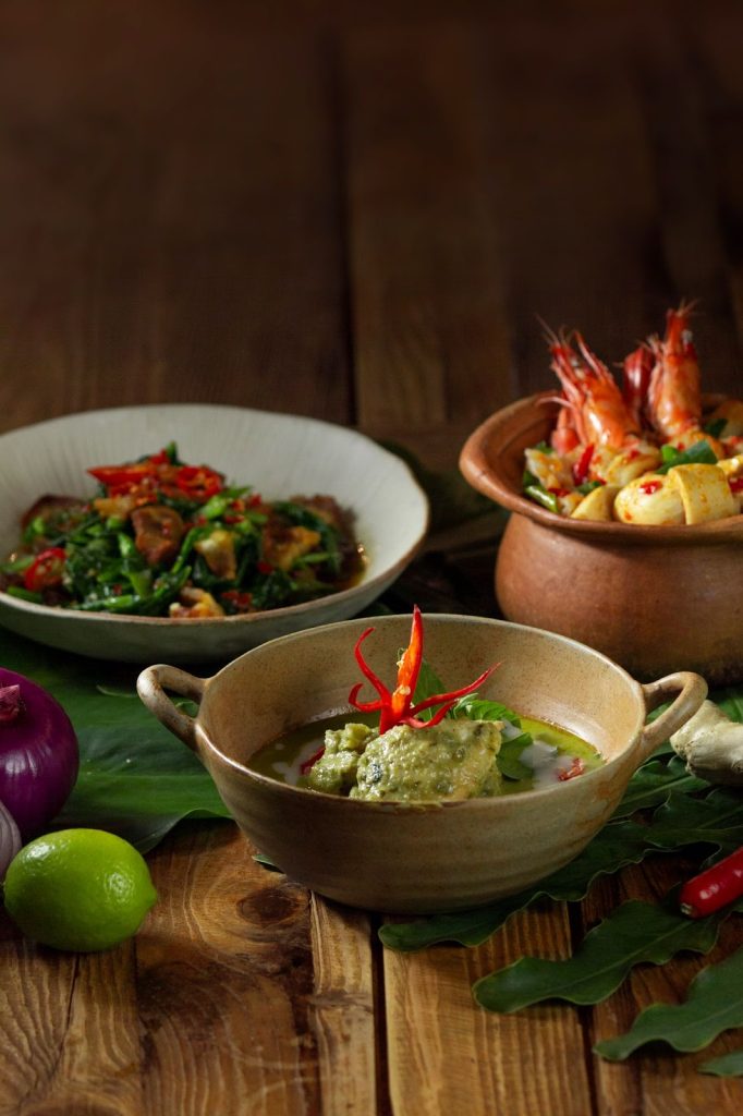 泰式料理六大經典名菜：綠咖哩雞。/ Thai j 提供